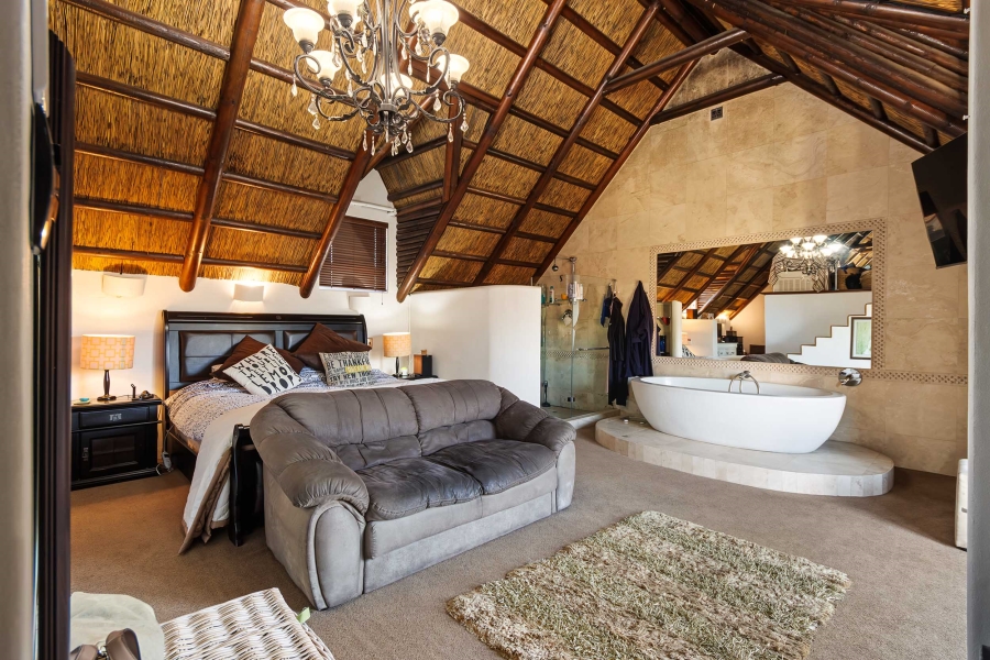 4 Bedroom Property for Sale in Goedehoop Western Cape